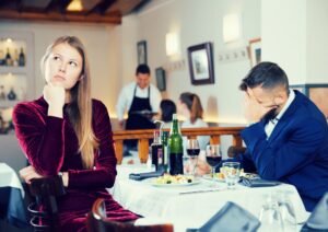 Psychologia klienta w restauracji - dlaczego jedne lokale zarabiają więcej